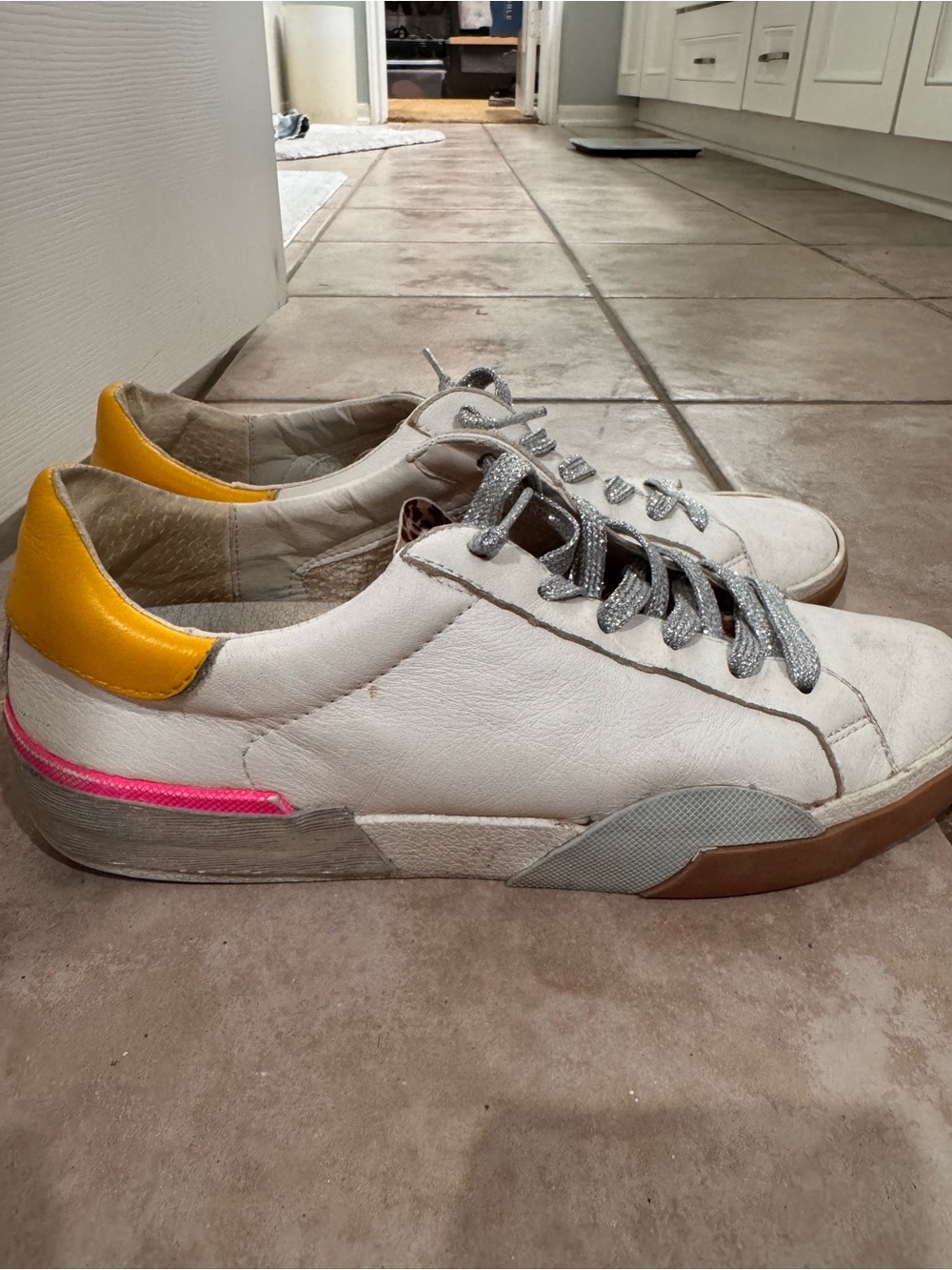 Dolce Vita Zina White Leather Leopard Metallic Sneakers Size 10